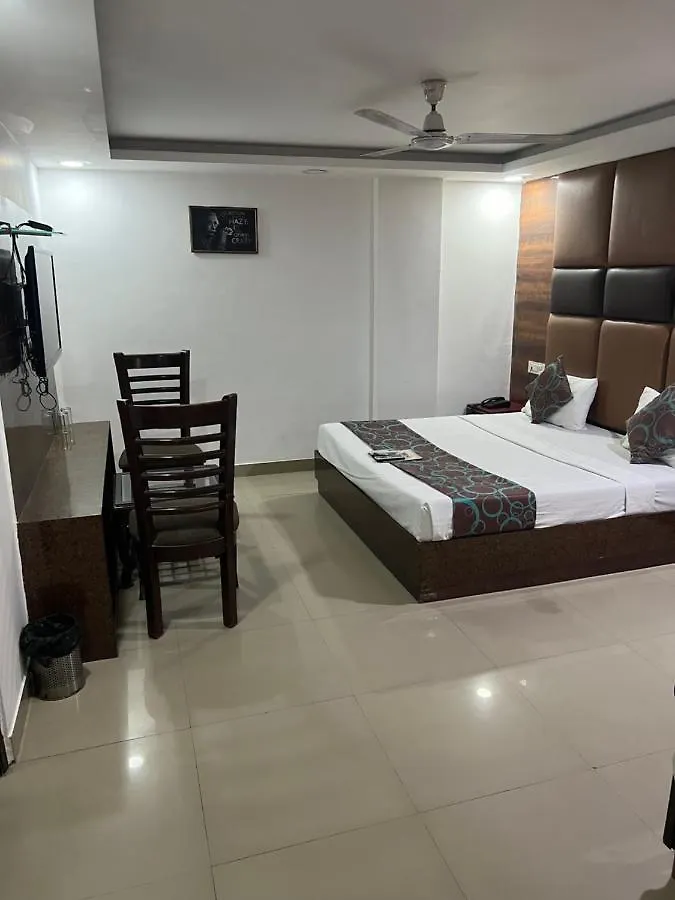 ***  Hotel Le Mount Near Igi Airport New Delhi India
