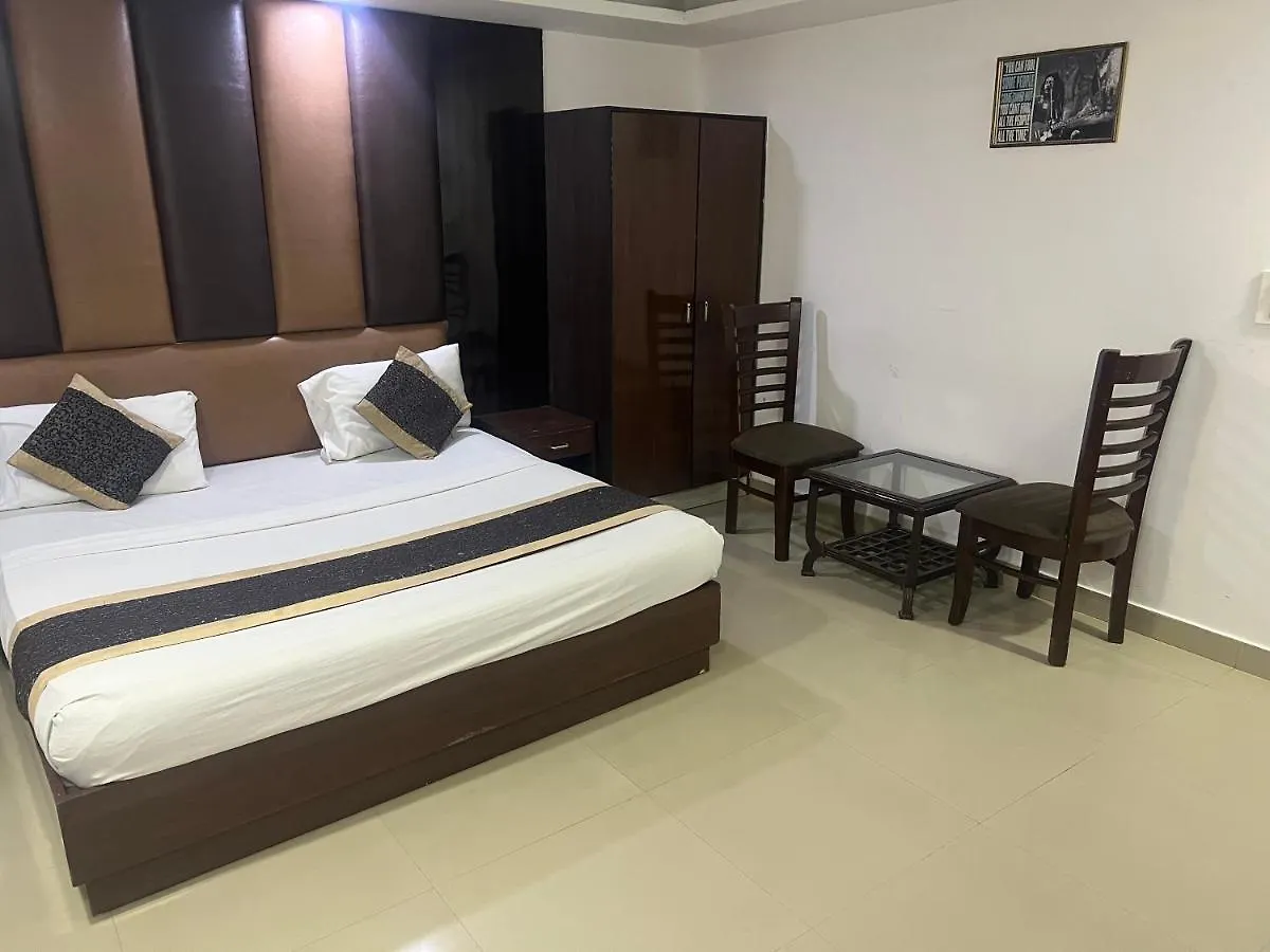 Hotel Le Mount Near Igi Airport New Delhi